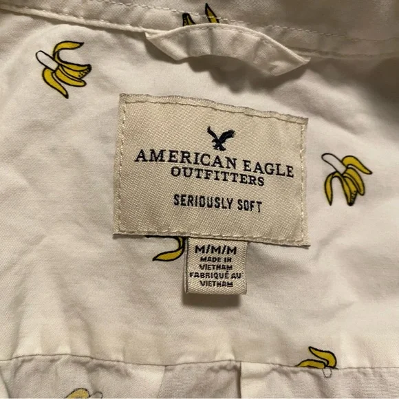 AE Men's White Short Sleeve Shirt with banana 🍌 - Picture 8 of 12